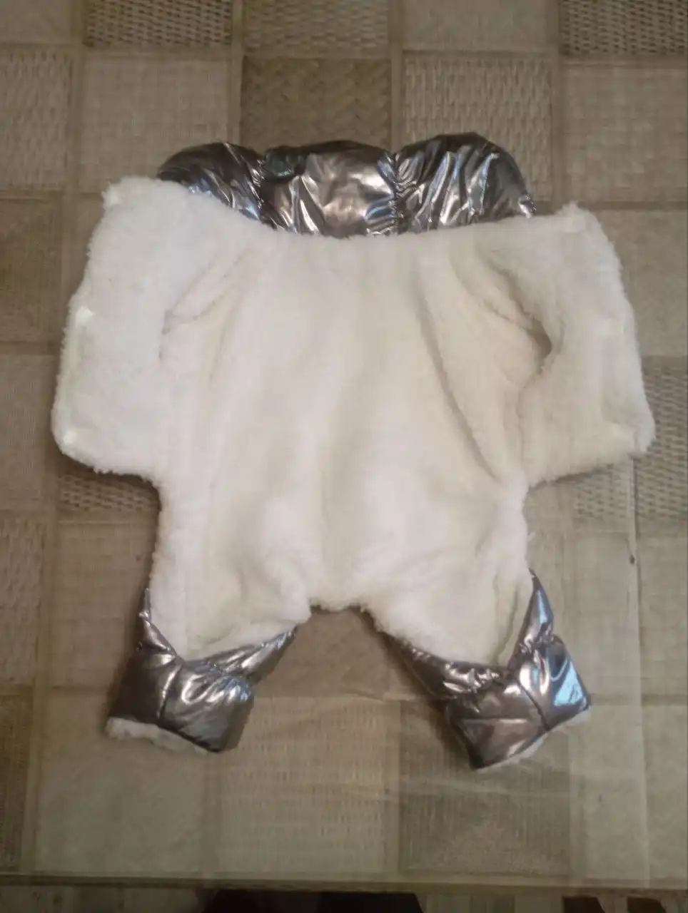 Комбинезон для маленькой собачки размер S