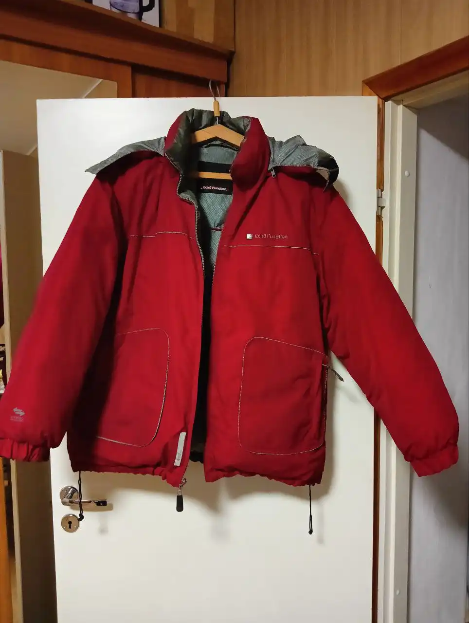 Куртка-пуховик Echo Understand для города и активного отдыха