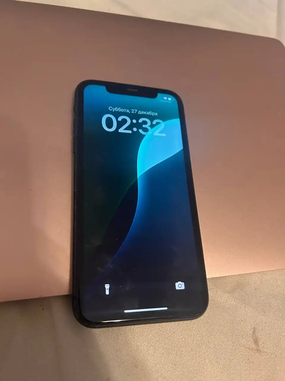 Apple Watch SE 40мм и iPhone 11 128гб