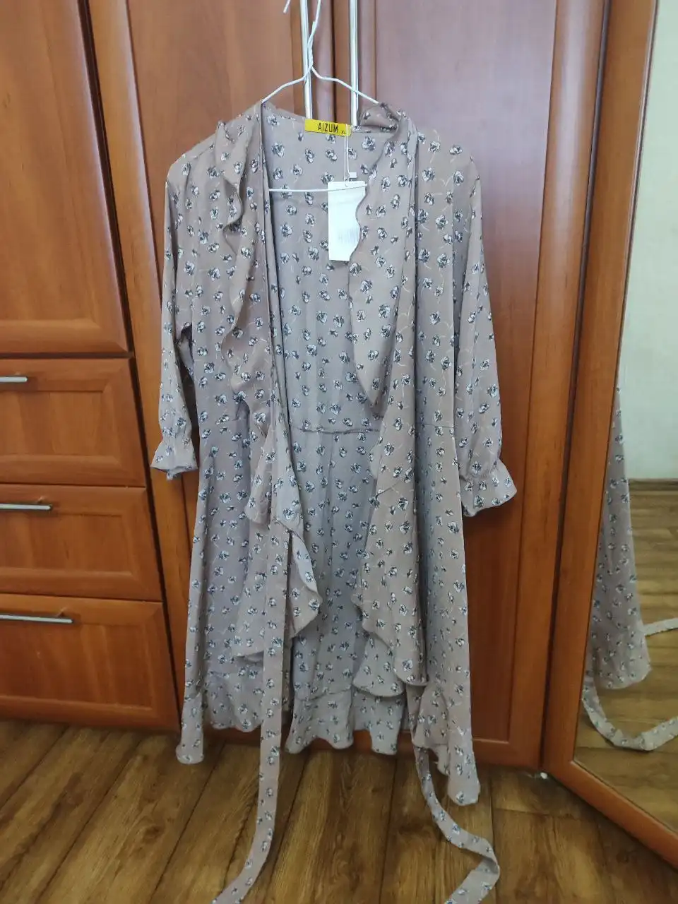 Продажа новых платьев размеров 48 и 52