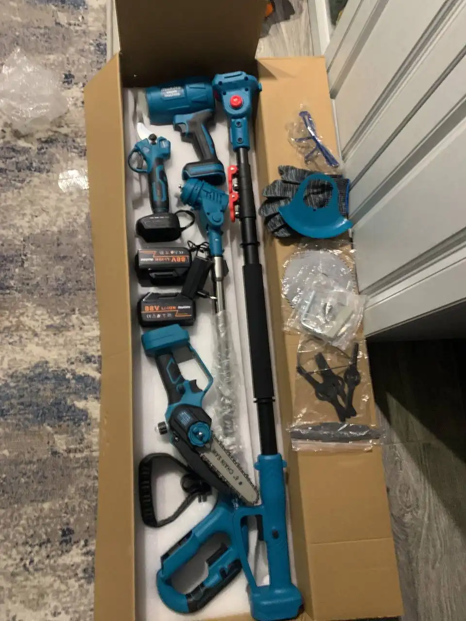 Комплект аккумуляторного инструмента 5в1 для сада