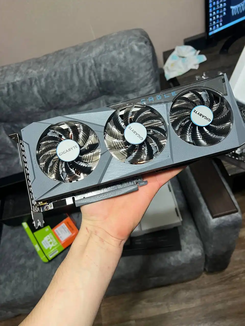 Продажа видеокарты Gigabyte GeForce RTX 3070 и блока питания AeroCool VX Plus 750W