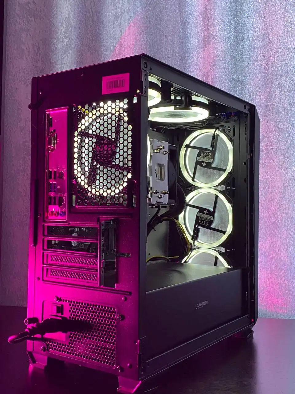 Игровой компьютер с Intel Core i3, Rx 570 и комплектующими