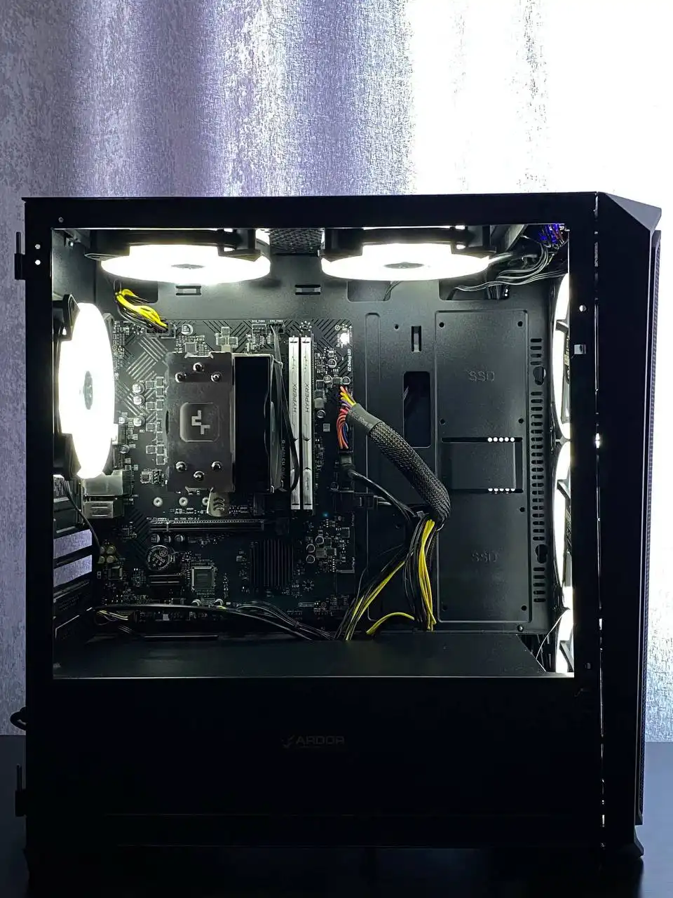 Игровой компьютер с Intel Core i3, Rx 570 и комплектующими