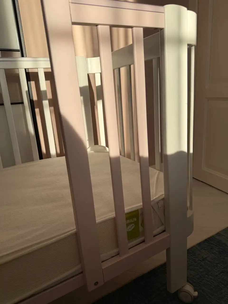 Продам кроватку-трансформер Happy Baby Mommy Love