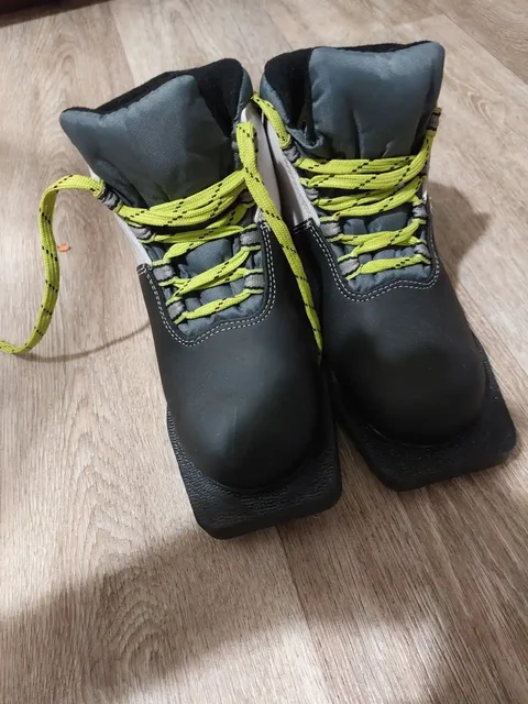 Детские лыжные ботинки 33 размер - частное объявление в Саратов