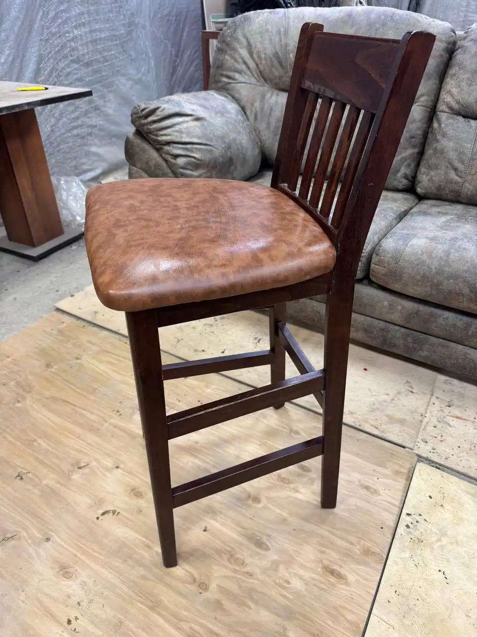 Барные стулья из ясеня - Мебель (Барахолка) в Саратов