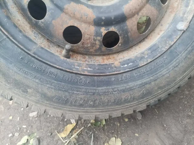 Продажа зимних колёс 15 радиус 185/65 - Аккумуляторы в Саратов