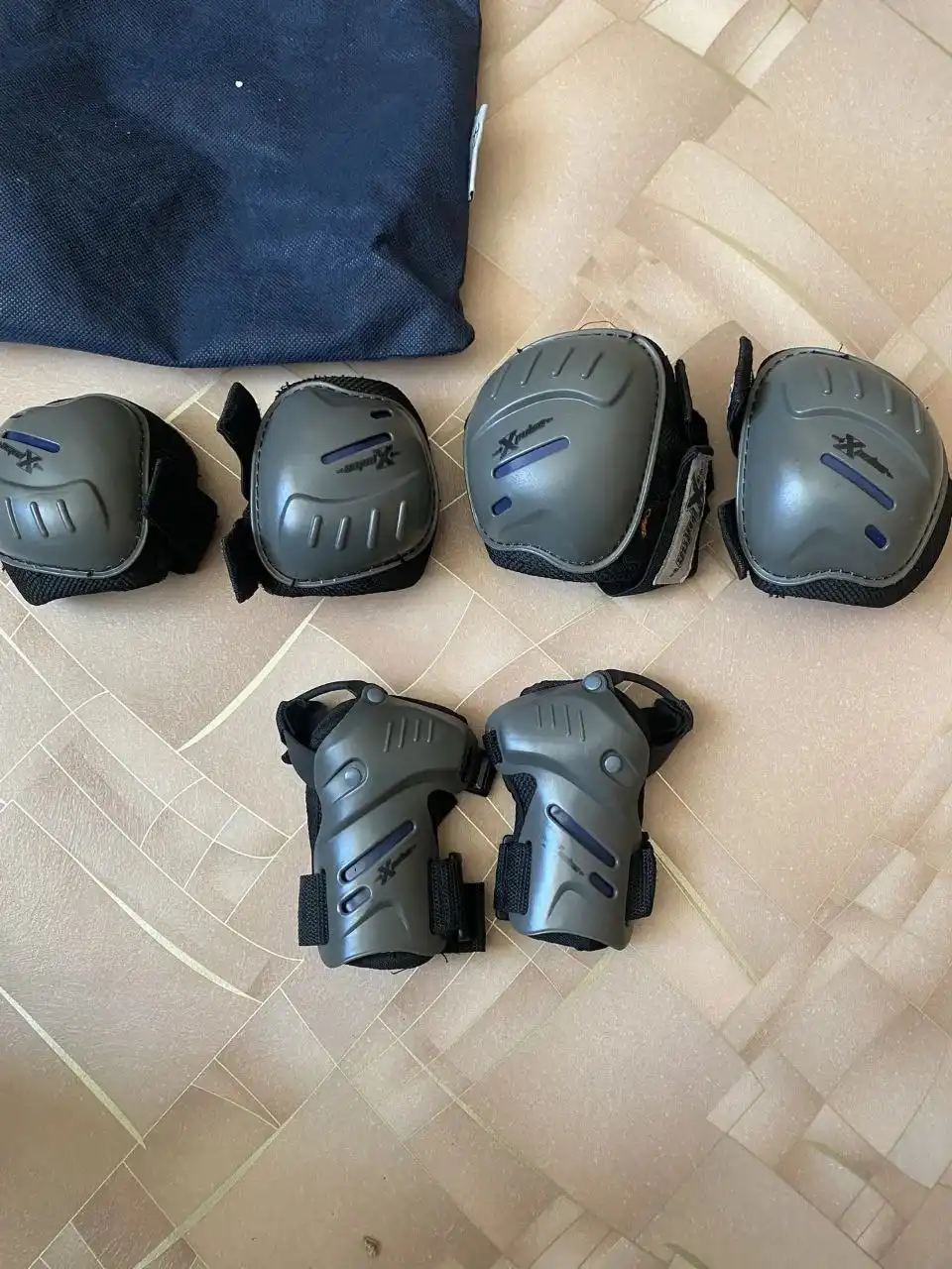 Щитки детские от 25 до 50 кг - Спортивные товары (Барахолка) в Саратов