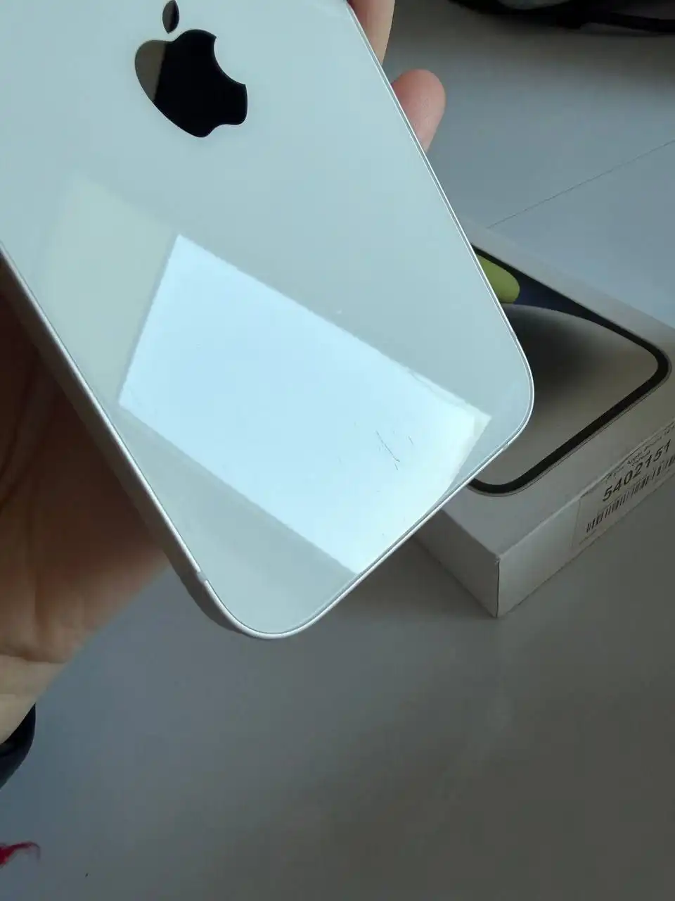 Продажа iPhone 14 256 ГБ белый - Смартфоны (Электроника) в Саратов