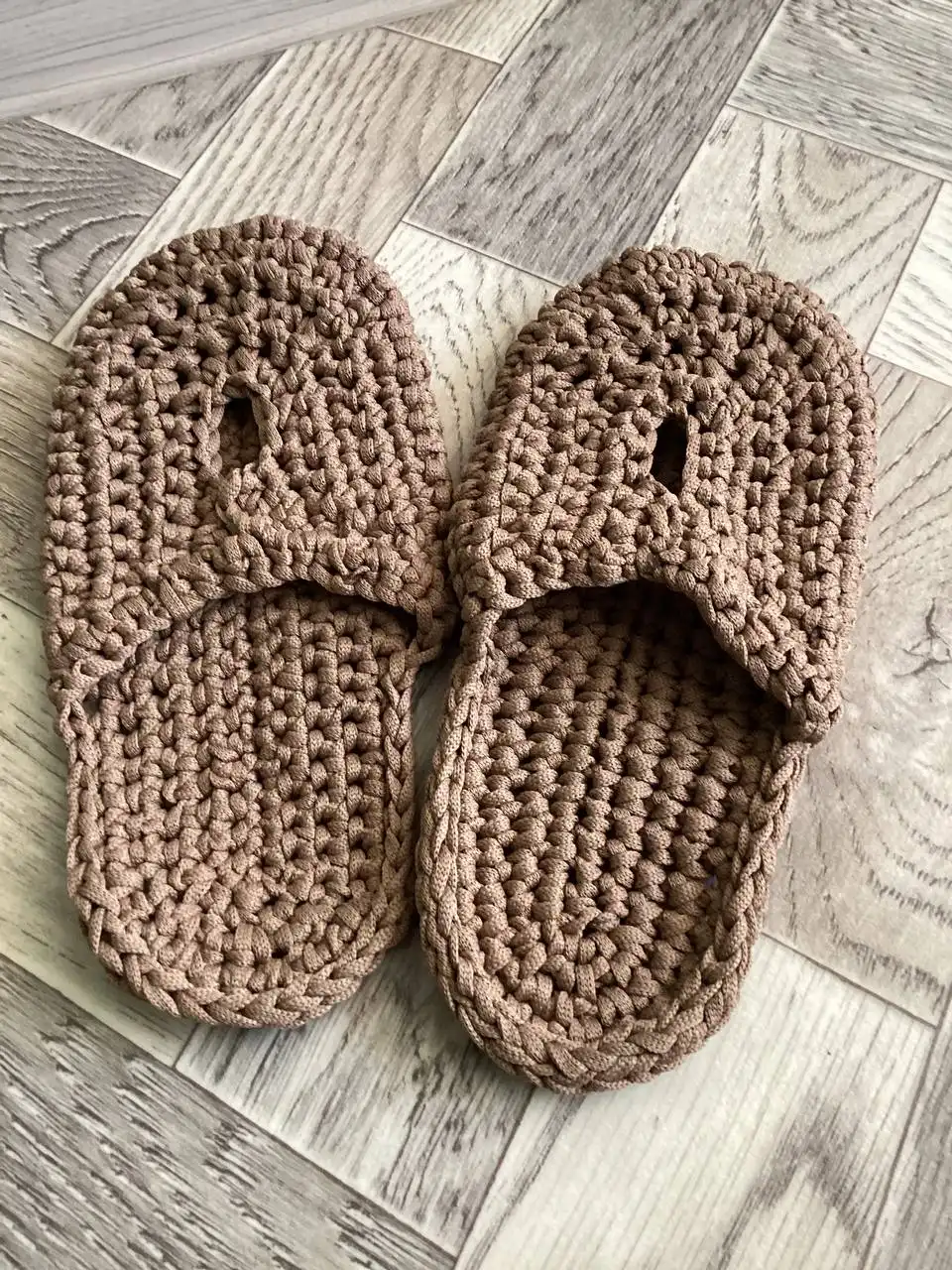 Продажа косметики и тапок