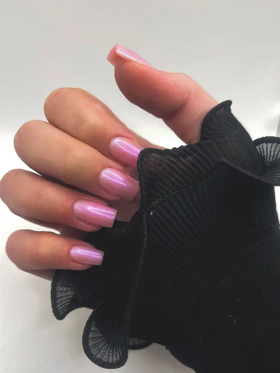 Новогодний маникюр и педикюр в Симферополе