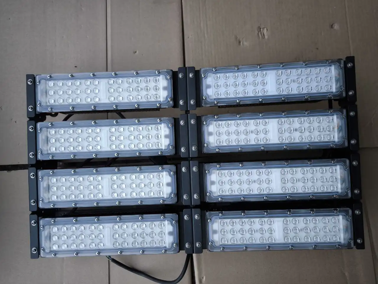 Продажа светодиодных прожекторов 400 Вт