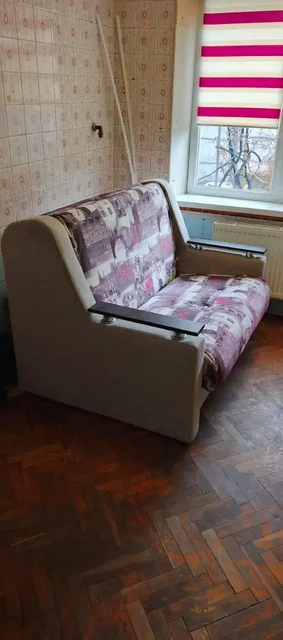 Продается диван в хорошем состоянии - частное объявление в Симферополь