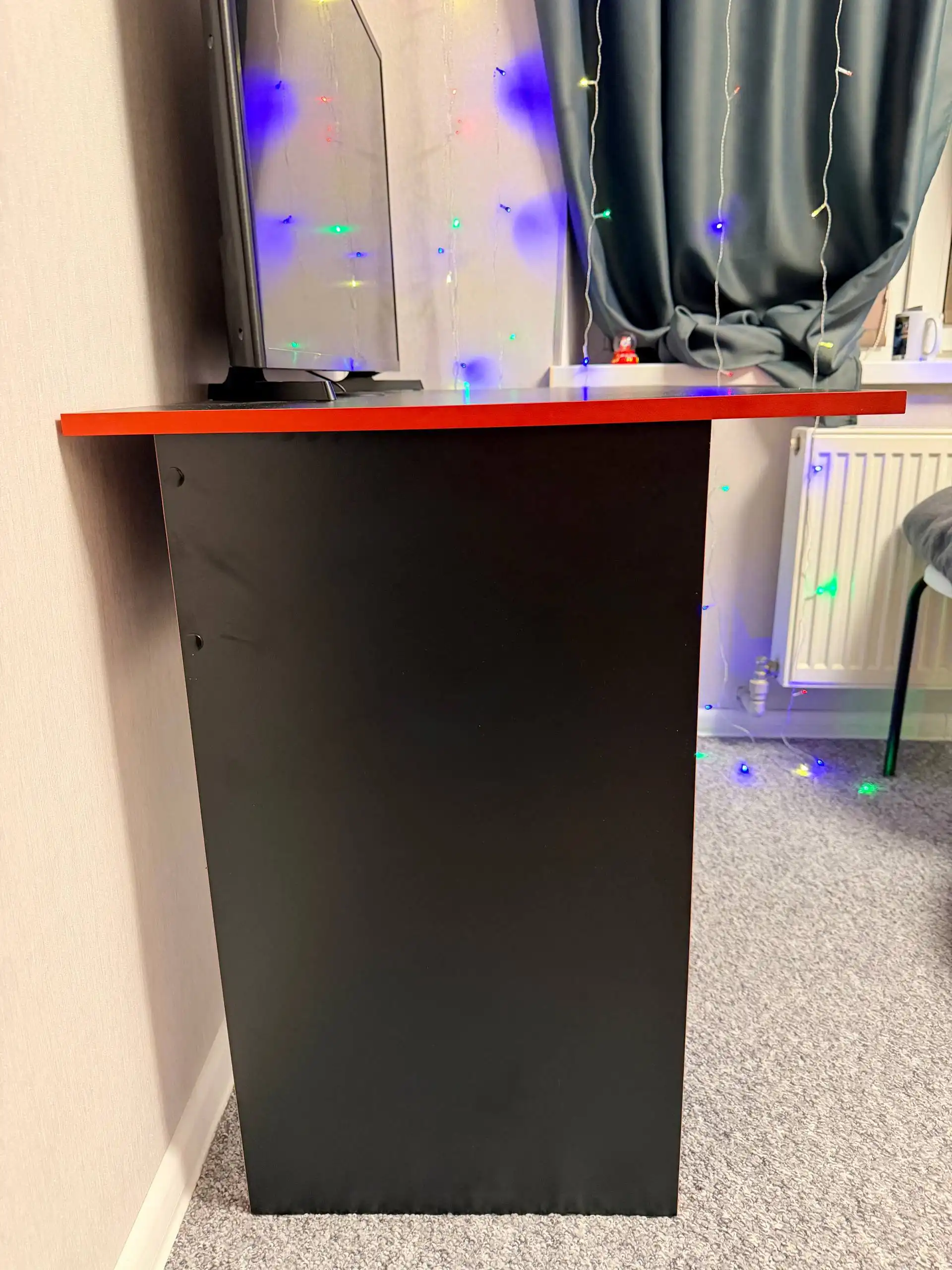 Продается компьютерный стол