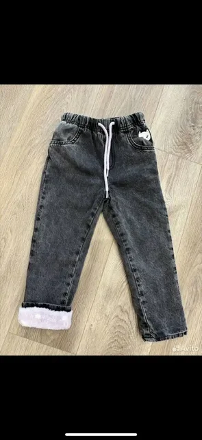 Продам теплые джинсы на девочку 104 размер - Халаты в Симферополь