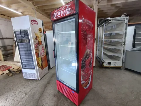 Продам б/у холодильный шкаф в отличном состоянии - Двери в Симферополь