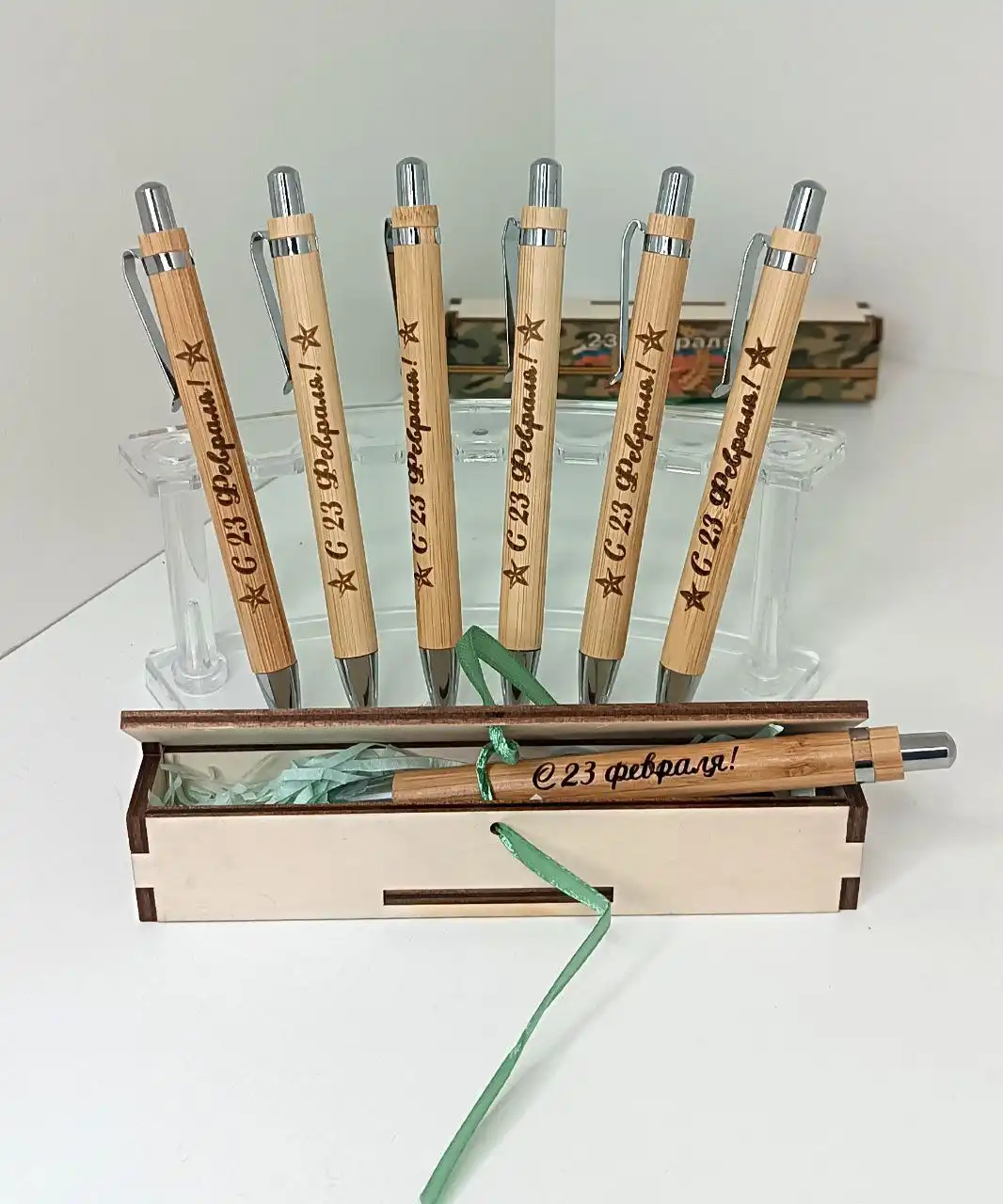 Подарочная ручка с гравировкой из дерева в футляре - Подарки (Хобби и отдых) в Симферополь