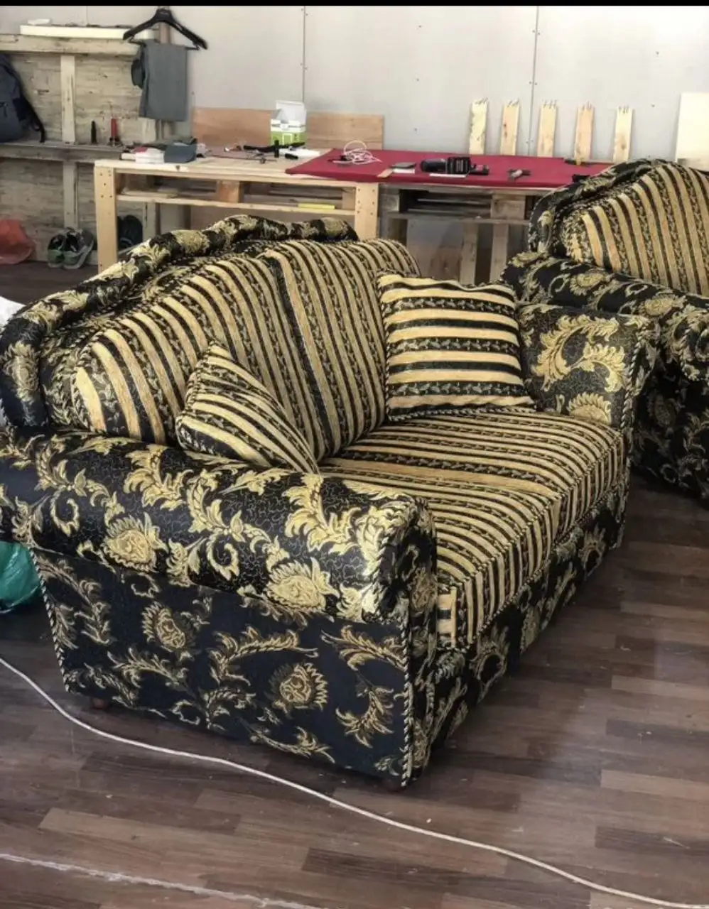 Перетяжка мягкой мебели в Крыму - Услуги в Симферополь