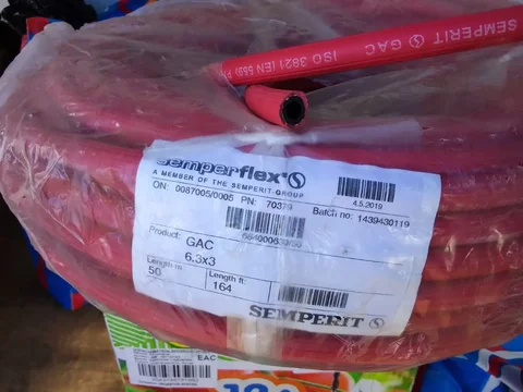 Продам шланг для газов - Электротехнические материалы в Симферополь