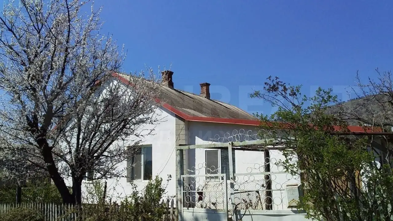 Продам дом 107м² с участком 10 соток в Богатовке - Дома (Недвижимость) в Симферополь