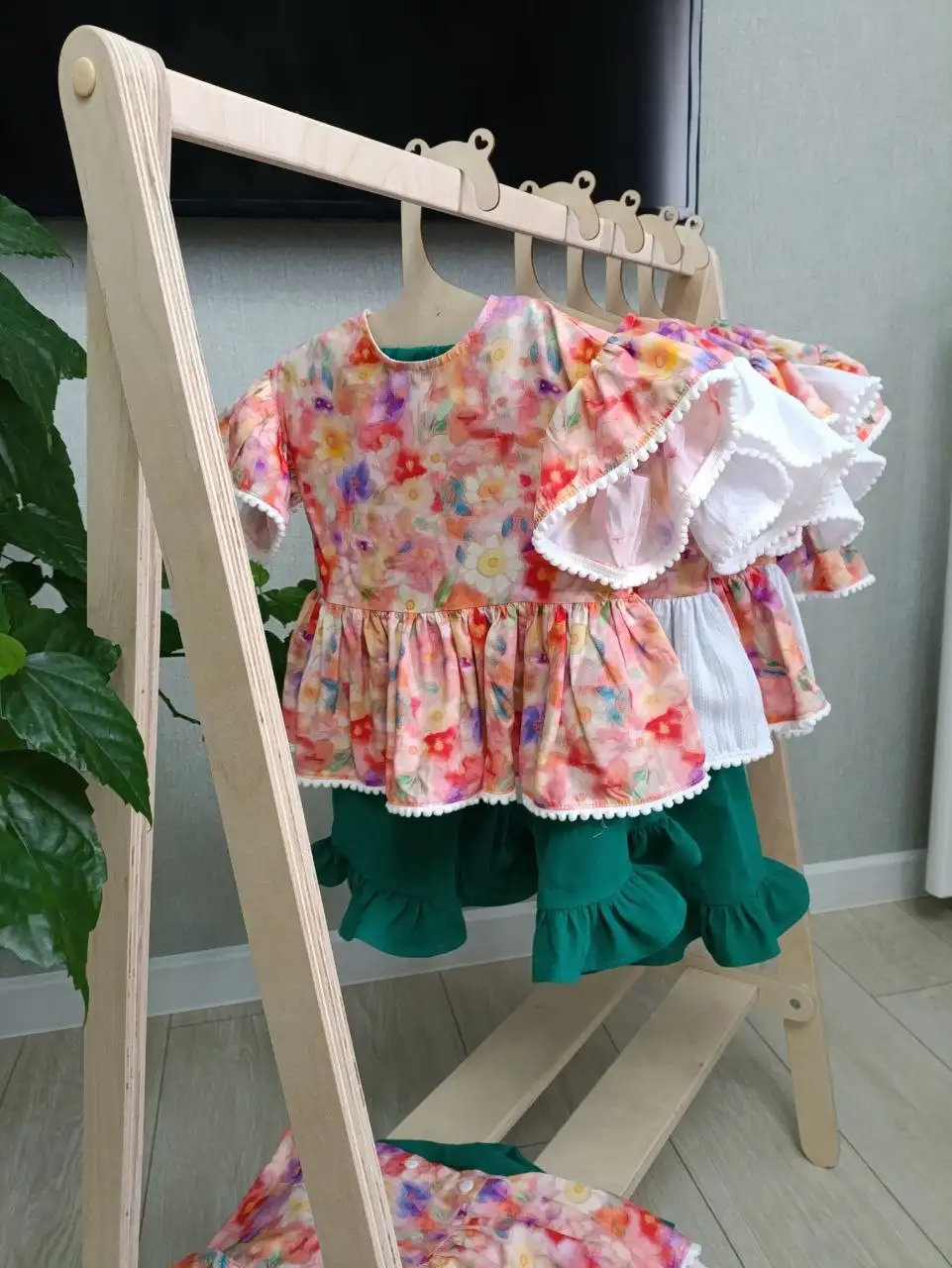 Индивидуальный пошив и готовая детская одежда - Детская одежда (Одежда) в Симферополь