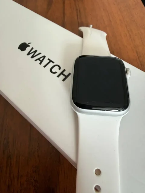 Apple Watch SE - частное объявление в Симферополь