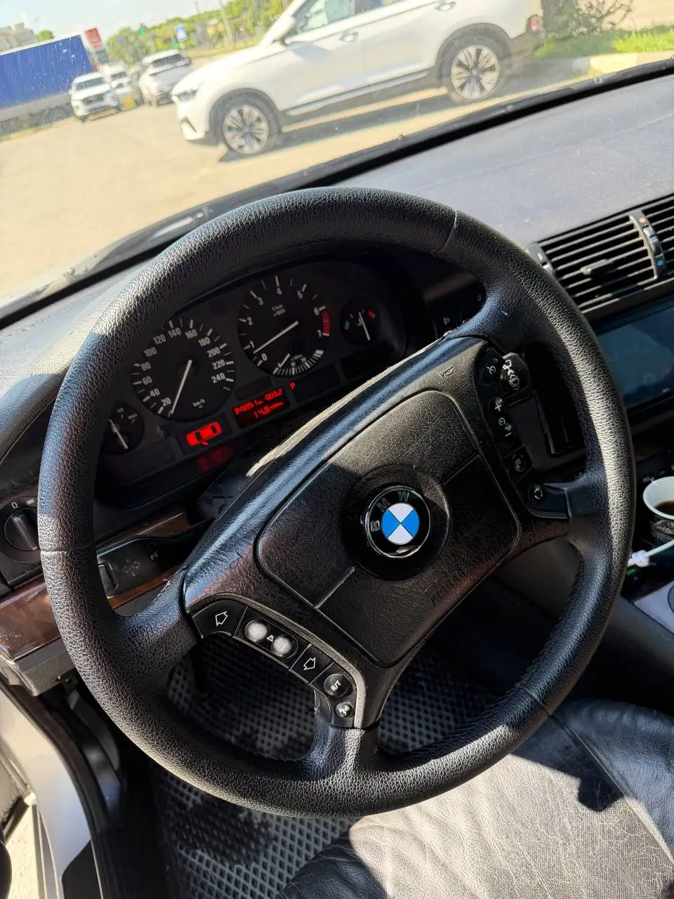 Продам 2.5 Бенз АКПП - Авто в Симферополь