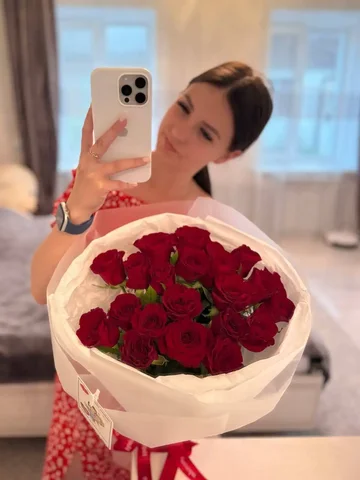 Продаю 21 красную розу 50 см - Детская мебель в Симферополь