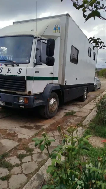 Mercedes-Benz 1517 коееперевозка - Автоаксессуары в Симферополь