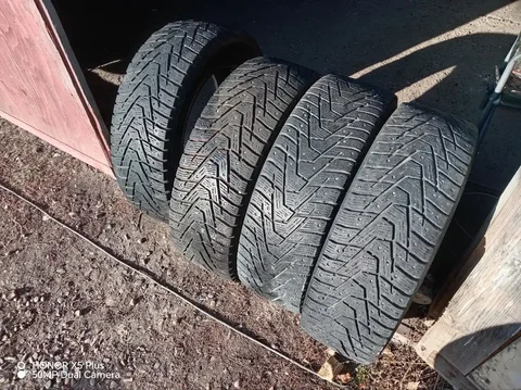 Продам комплект шин Hankook 215/60 R17 - Запчасти в Красноярск