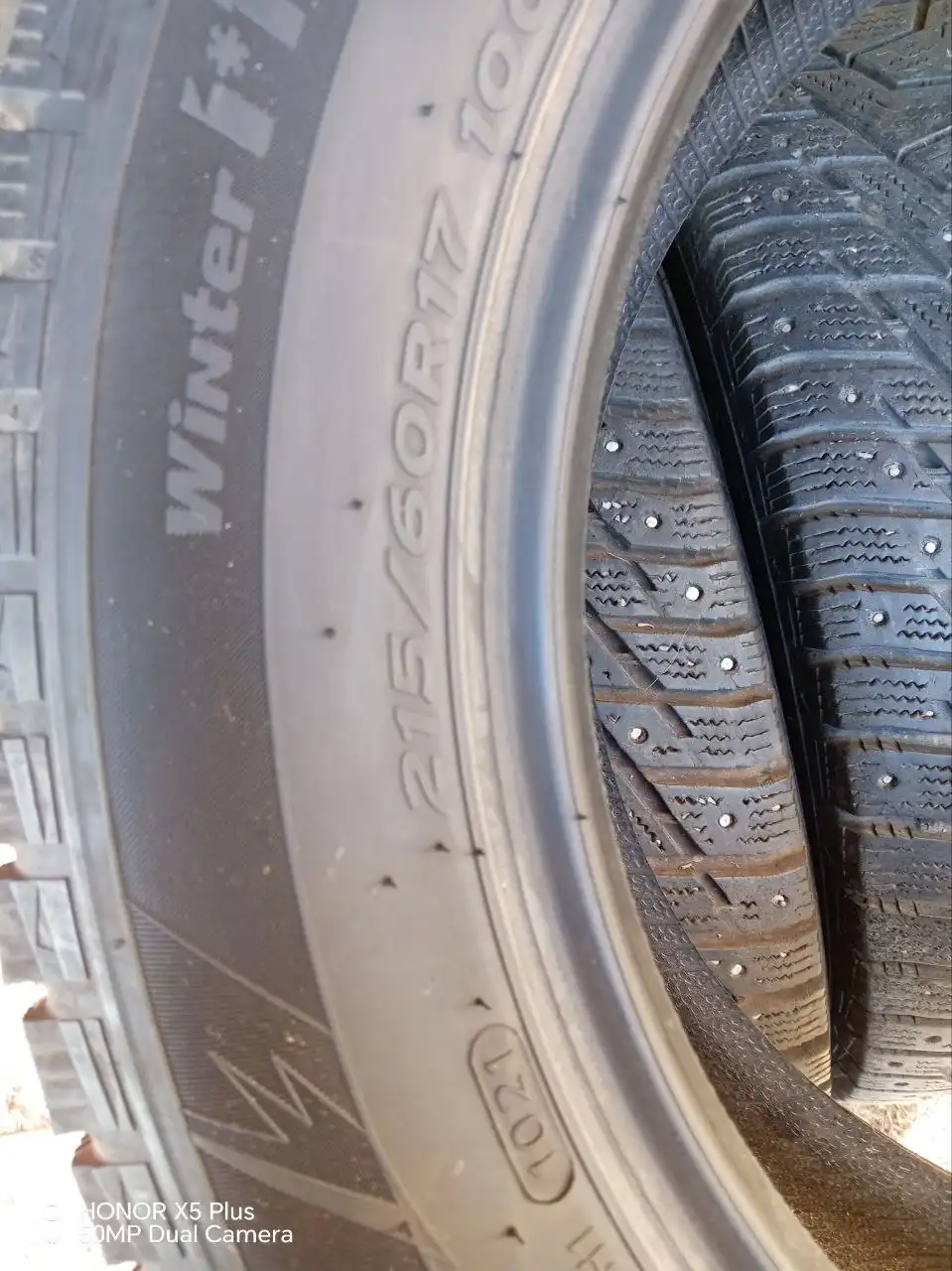 Продам комплект шин Hankook 215/60 R17