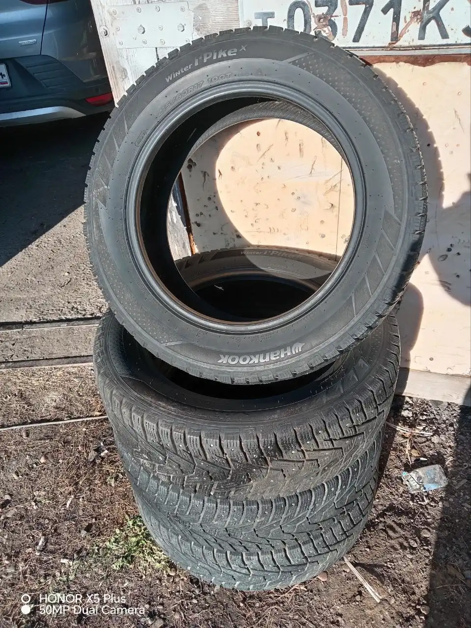 Продам комплект шин Hankook 215/60 R17