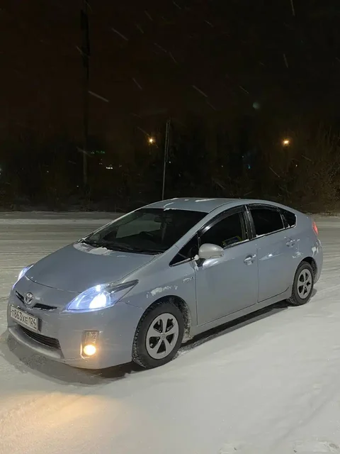 Продам Toyota Prius в хорошем состоянии - Госномера в Красноярск