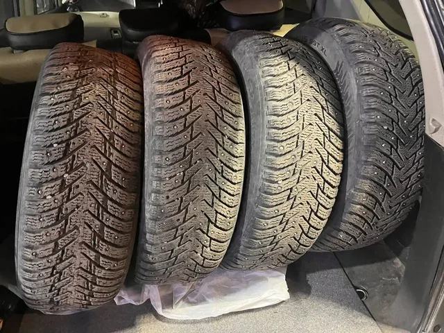 Шины Hakkapellita 8 205/65 R15 19года - Запчасти в Красноярск