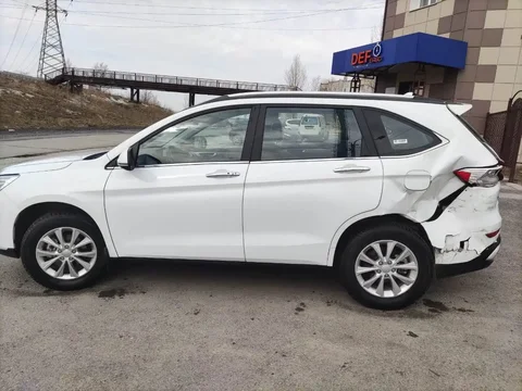 Haval M6 б/у с пробегом 9500 км - Авто в Красноярск