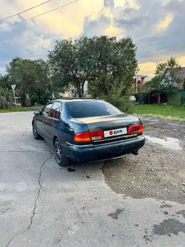 Toyota Carina E