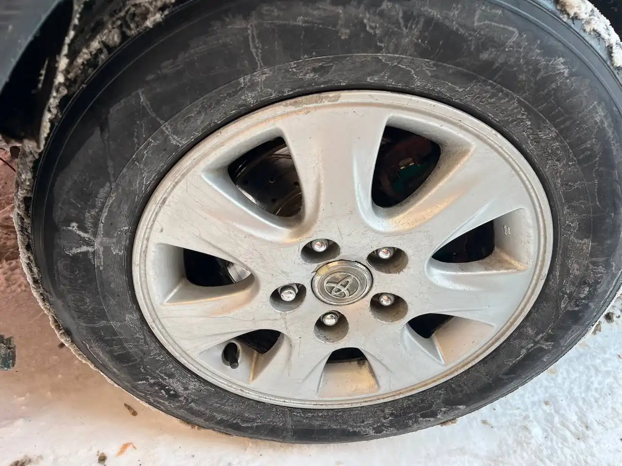 Продам 15 катки от Камри оригинал