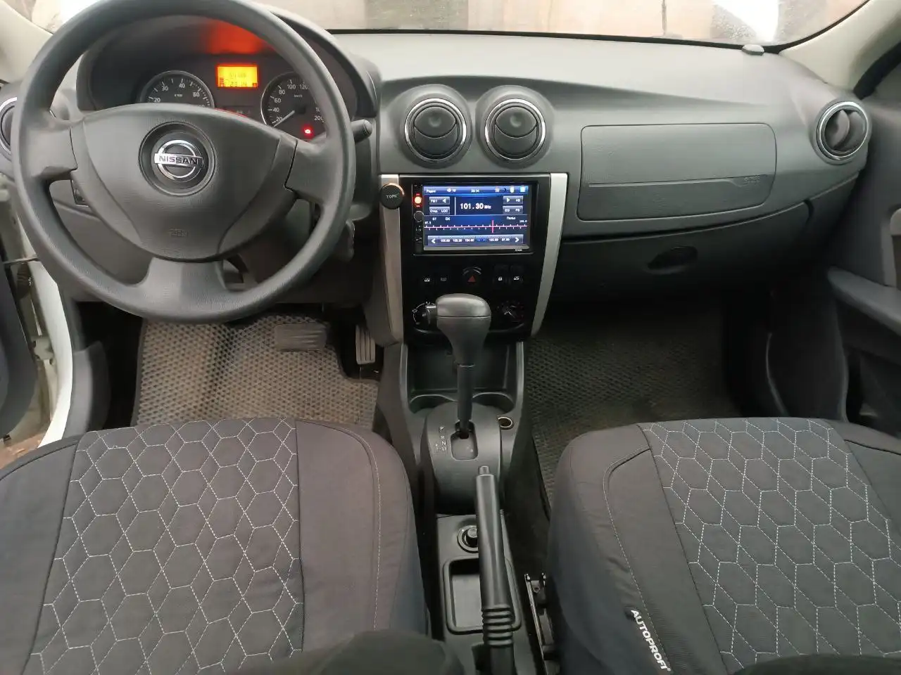 Продажа NISSAN ALMERA 2015 года в Красноярске