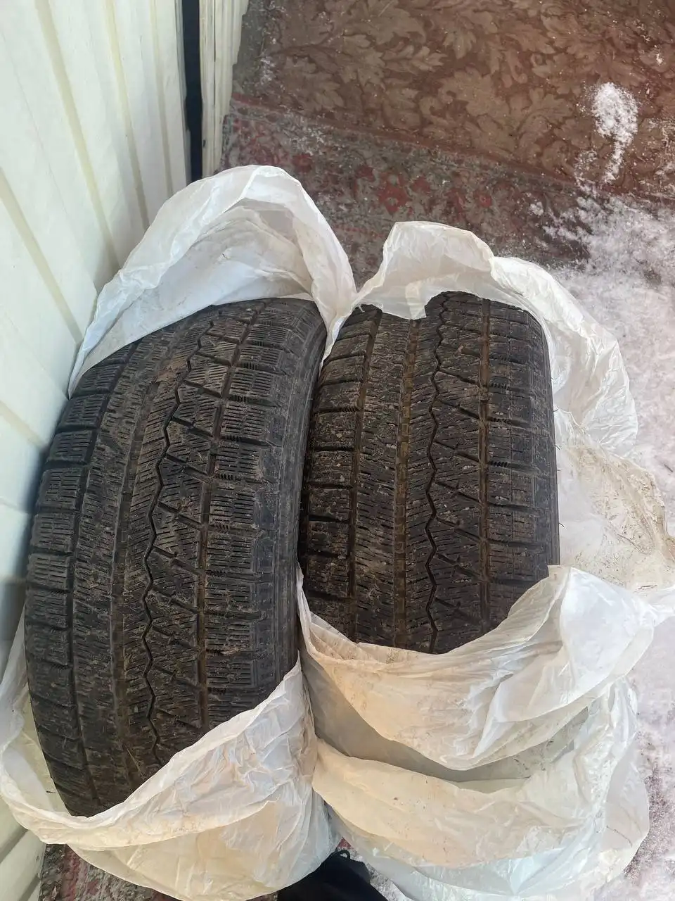 Продам липучку с маленьким пробегом 225/45 R18