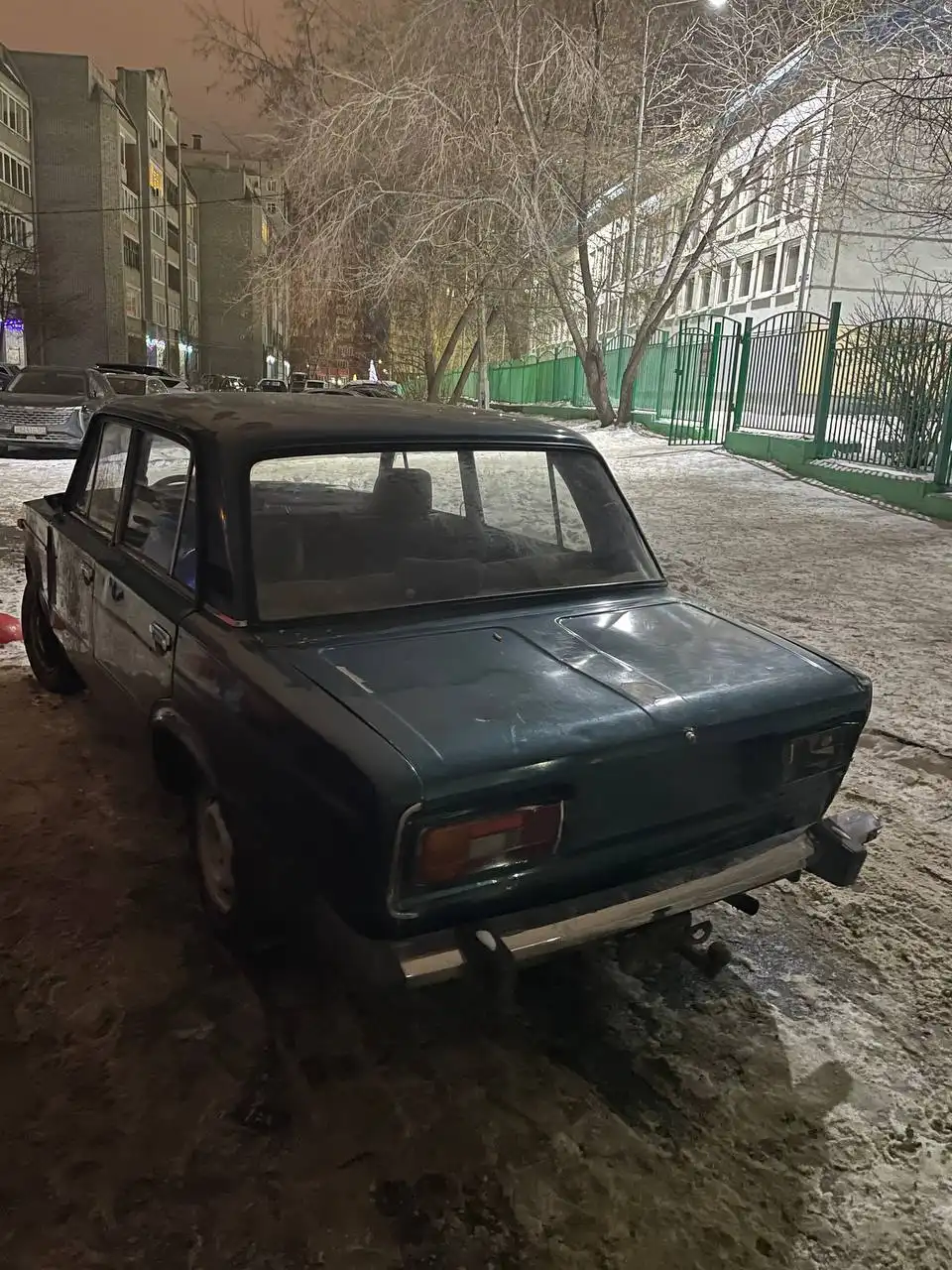 Продам автомобиль с документами, фары светят, заводится в мороз