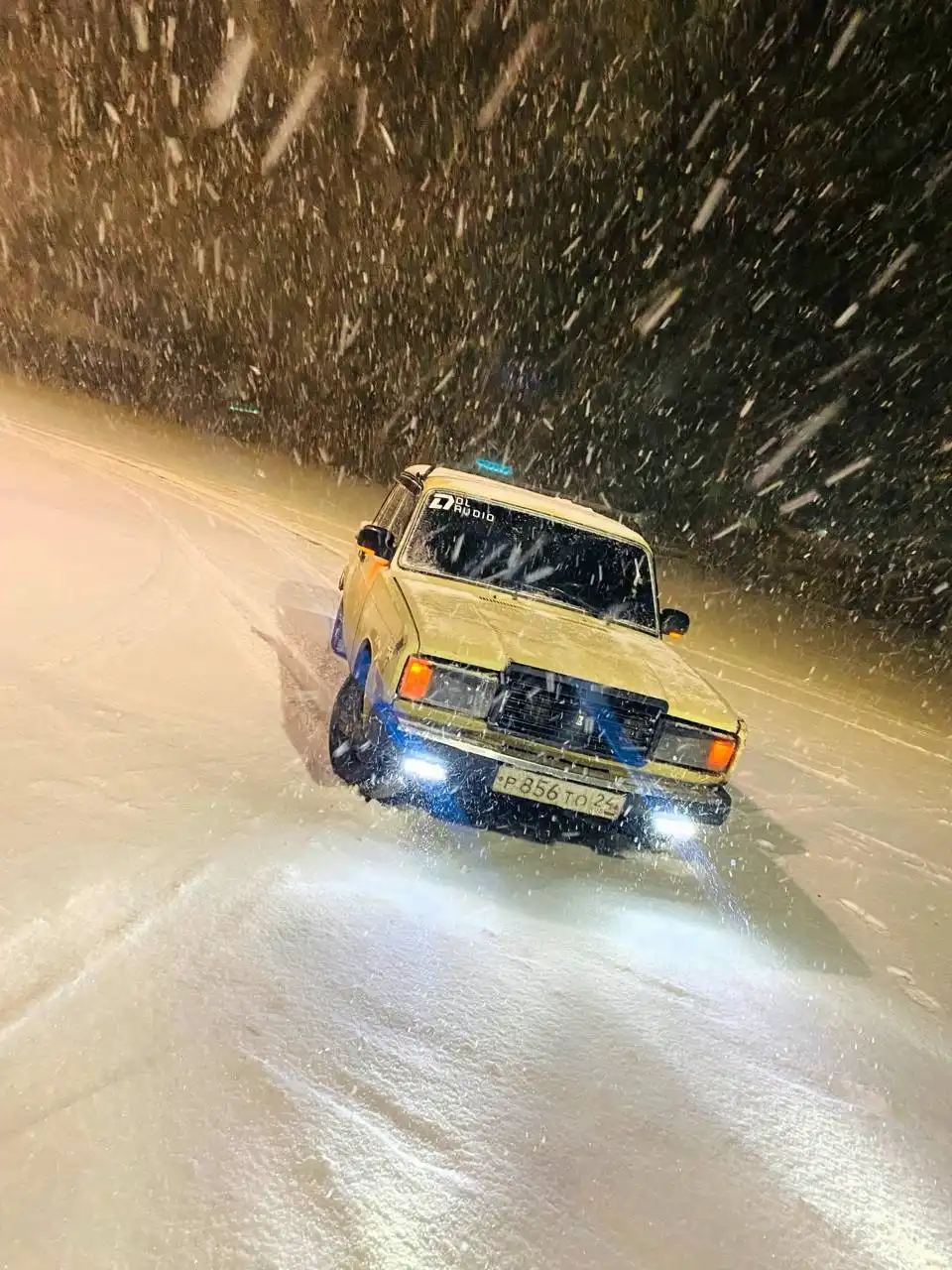 Продажа автомобиля с двигателем, коробкой и резиной