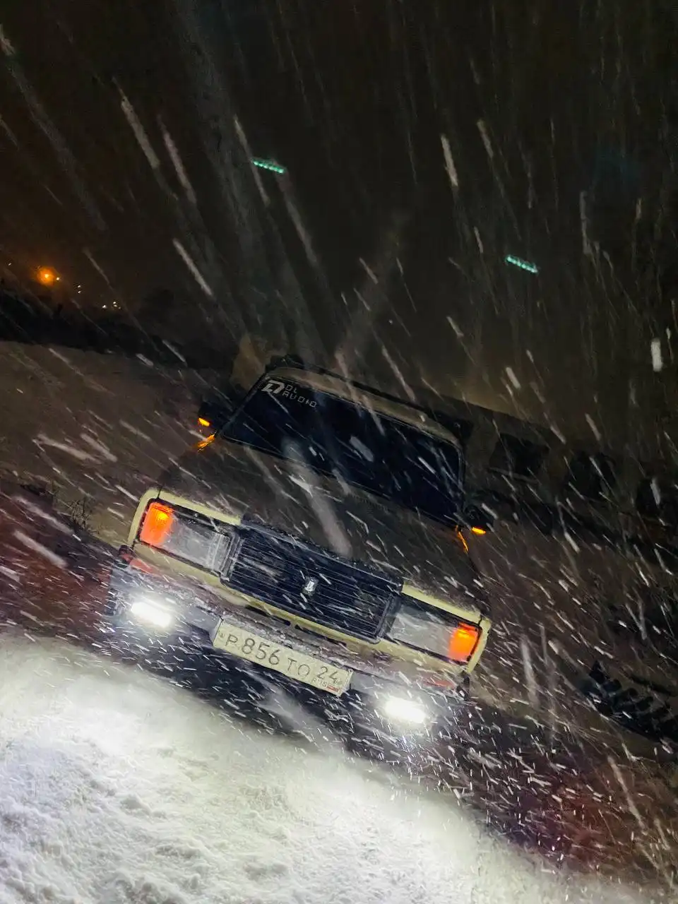 Продажа автомобиля с двигателем, коробкой и резиной