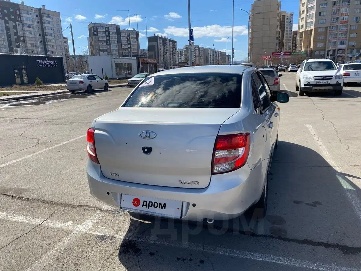 LADA Granta 2013 года, 1.6 AT Люкс, отличное состояние