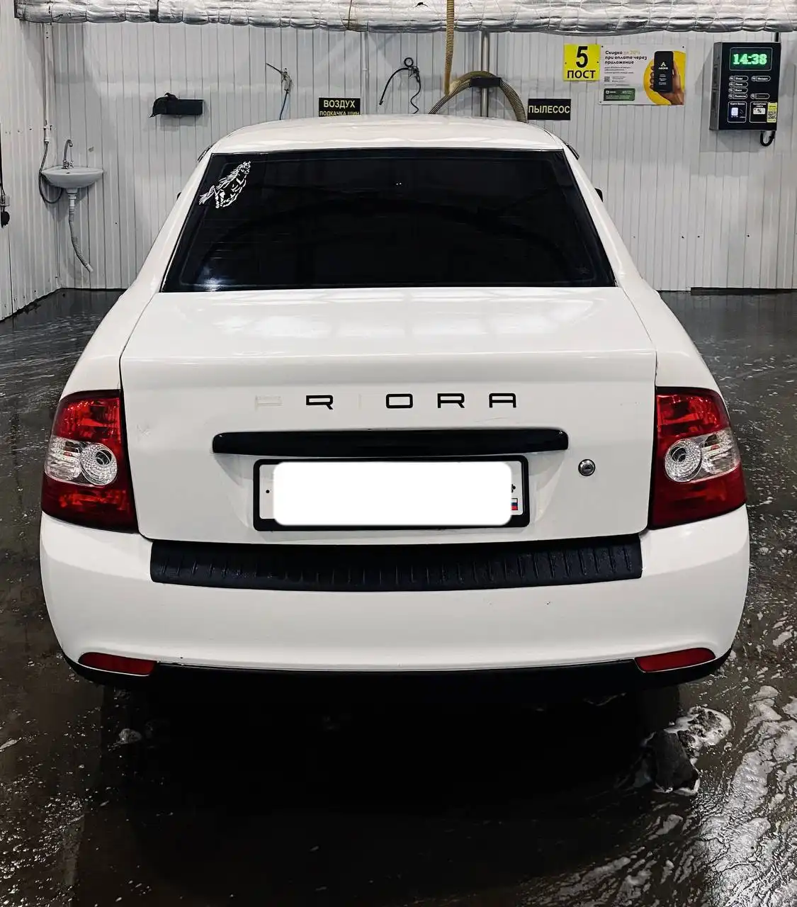 Продажа Лады Приора 2011 года