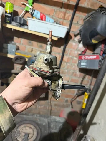 Механический бензонасос на 402 ЗМЗ - Строительная техника в Красноярск