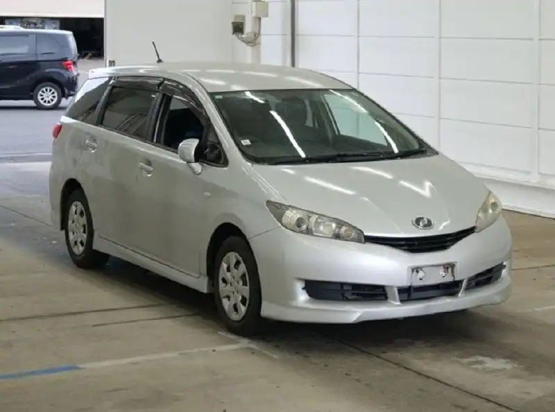 Продам Toyota Wish 2011 года - Иномарки (Авто) в Красноярск