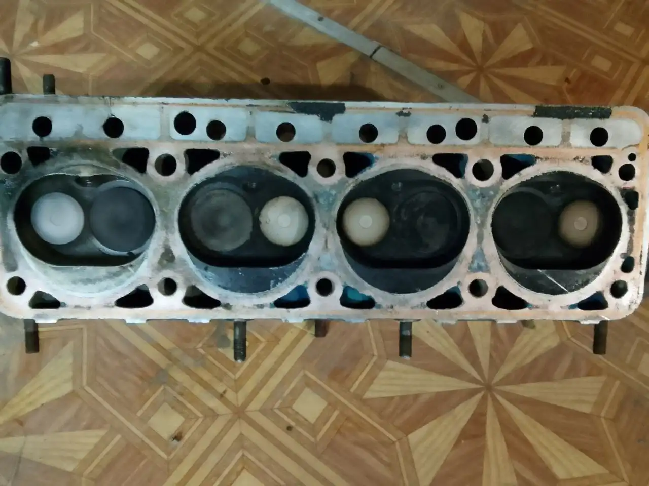 Продам ГБЦ ЗМЗ 402 - ГБЦ (Запчасти) в Красноярск