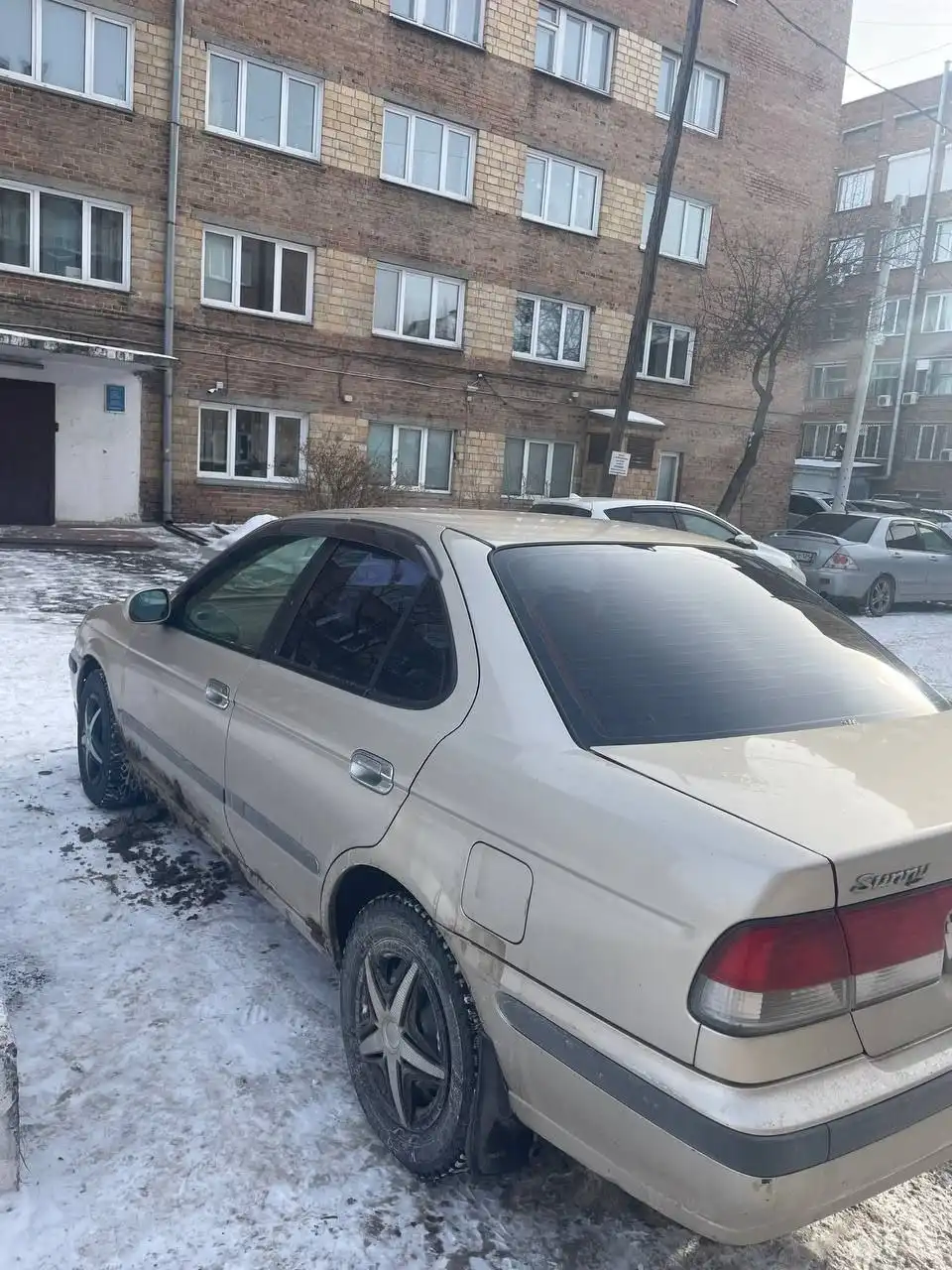 Автомобиль 2001 года в отличном техническом состоянии - Авто в Красноярск
