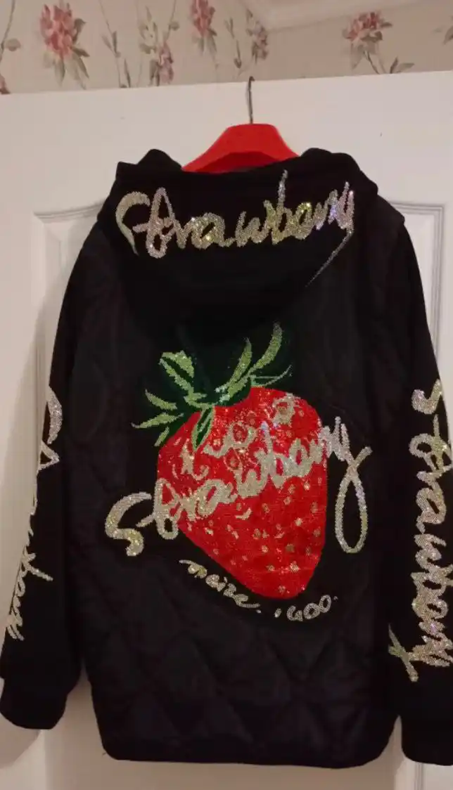 Костюм со стразами голография